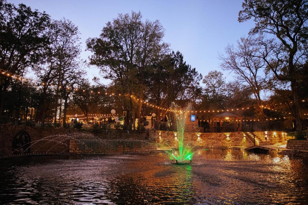 7744 Ranch Glamping Resort Austin Luaran gambar