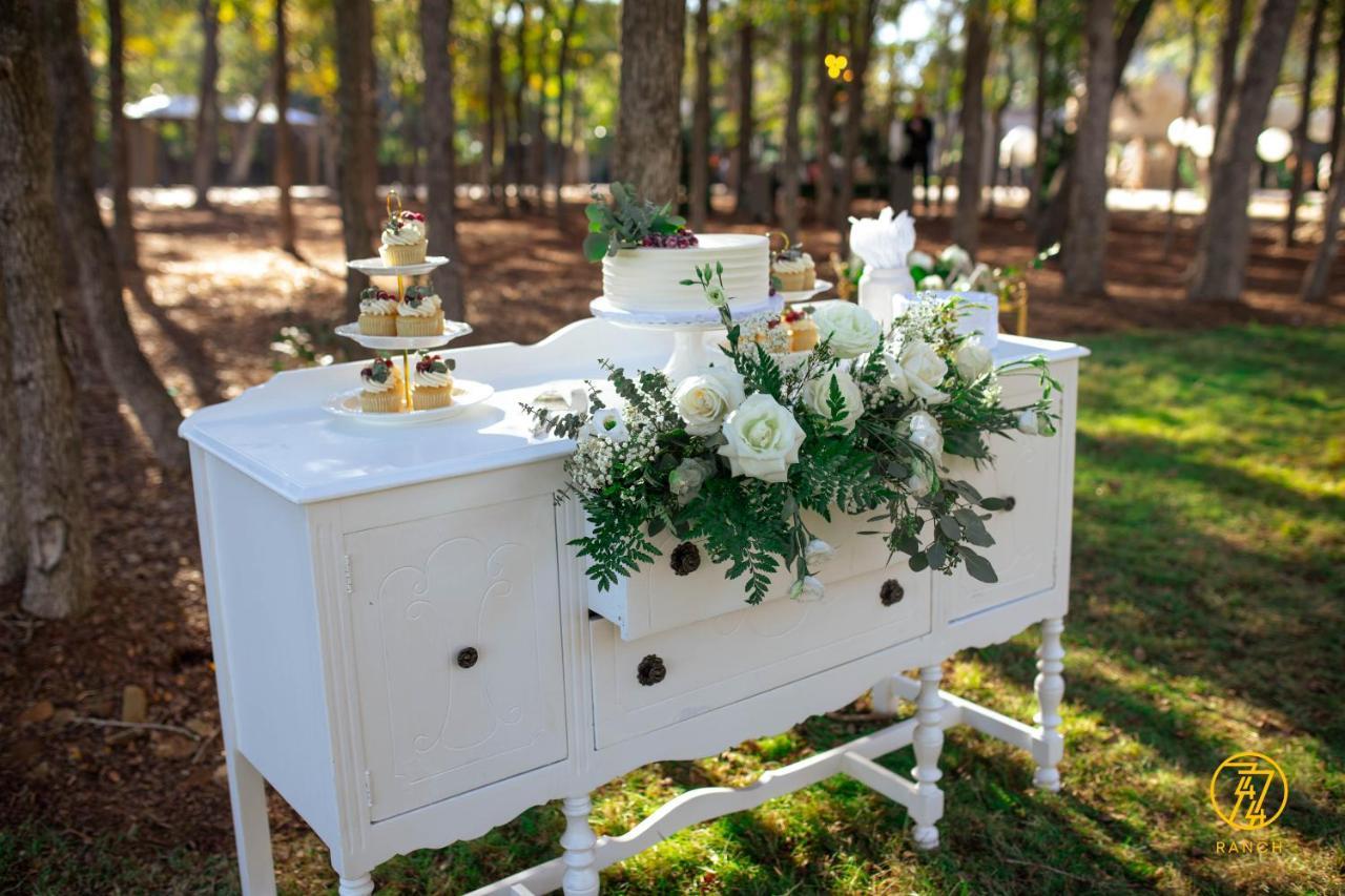 7744 Ranch Glamping Resort Austin Luaran gambar